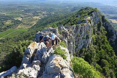 pic-saint-loup-chambres-hote-montpellier-herault.jpg'].url()|raw}}